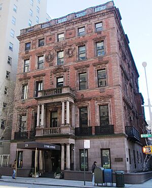 Archivo:23 Park Avenue Robb House 2