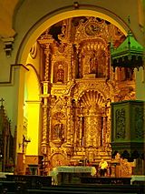 Archivo:Altar de oro de San Jose