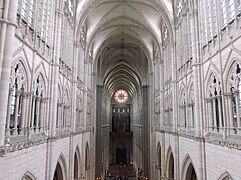 Amiens, Cathédrale (Rosace) intérieur, vue du Triforium