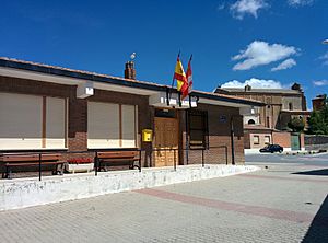 Archivo:Ayuntamiento de Rubí de Bracamonte