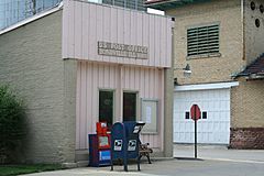 Bondville Illinois Post Office.jpg