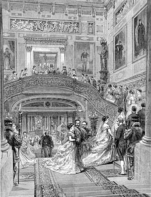 Archivo:Buckingham Palace Grand Staircase The Graphic 1870