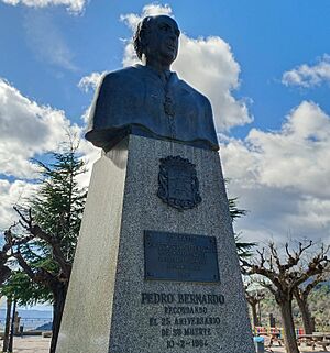 Archivo:Busto Arturo Duperier, Pedro Bernardo