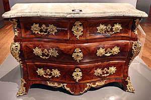 Archivo:Christian linning, cassettone in noce con ripiano in marmo, rococo, stoccolma 1744-50