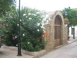 Archivo:Cisterna àrab de Quart de Poblet