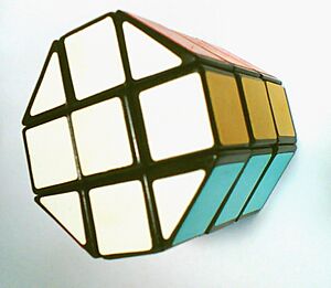 Archivo:Combination Puzzle Octahedral Prism Rubik