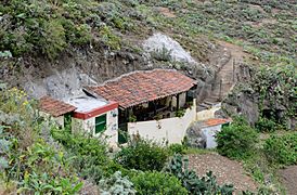Cuevas-de-Chinamada-Tenerife-01