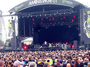 Archivo:Deftones au Hellfest 2010
