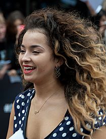 Ella Eyre 2014.jpg