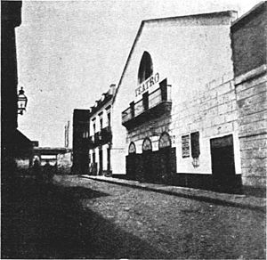 Archivo:Fotografia de la Casa de Comedias de 1880