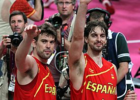 Archivo:Gasol Brothers at the 2012 Summer Olympics