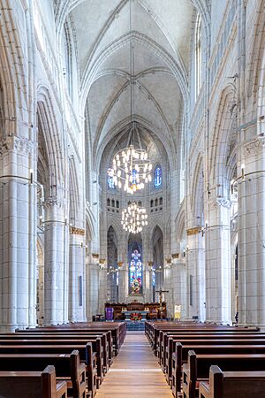 Archivo:Gasteiz 2021 - main nave