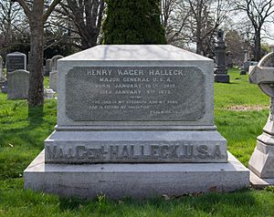 Archivo:Henry Halleck gravestone at Green-Wood Cemetery (62046)