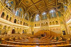 Archivo:Hungarian Parliament Building - Council Hall (27035904623)