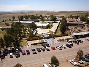 Archivo:Instituto Tecnológico el Llano, Aguascalientes - panoramio