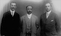 Archivo:Izq a Der, José María Pino Suárez, Francisco I Madero, Serapio Rendón Fotografía de ca. 1912
