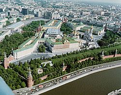 Archivo:Kremlin birds eye view-1