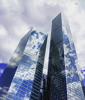 Archivo:Oko Tower1