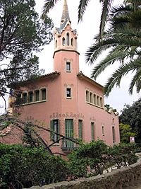 Archivo:Park Güell - Casa Museu Gaudí