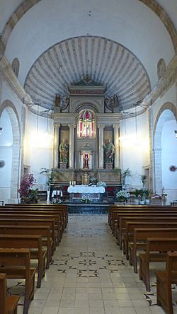 Archivo:Sant Llorenç des Cardassar Iglesia de Sant Llorenç interior