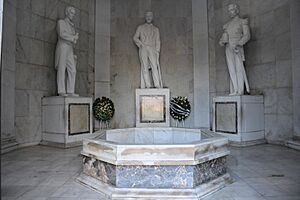 Archivo:Santo Domingo - Altar de la Patria 0553