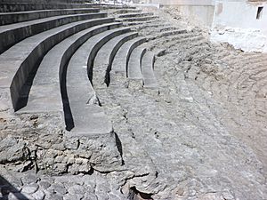Archivo:Teatro Romano de Cádiz 4