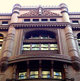 Archivo:The Rookery 209 South Lasalle Street top detail