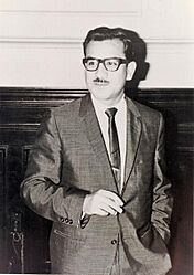 Archivo:Valentin Paniagua 1960's