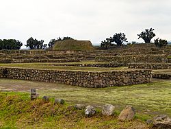 Zona Arqueológica de Tecoaque 6.jpg
