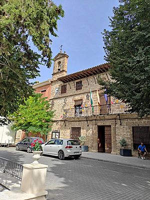 Archivo:Ayuntamiento de Noalejo. Antiguo convento de la Orden de los Mínimos (siglo XVI)