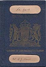 Archivo:British passport of the Falkland Islands 01