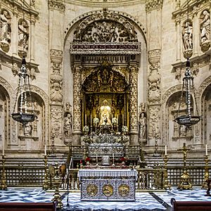 Archivo:Capilla Real de la catedral de Sevilla