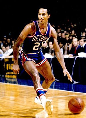 Archivo:Dave bing pistons (cropped)