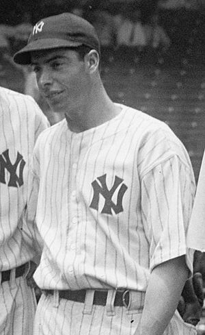 Archivo:DiMaggio-cropped