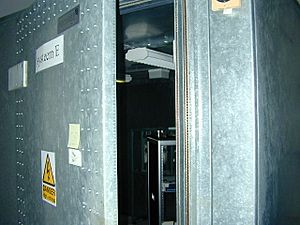 Archivo:Elektrisch dode kamer (kooi van Faraday)