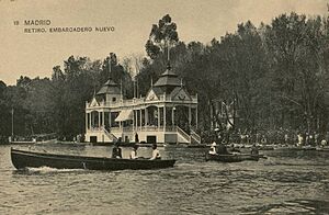 Archivo:Embarcadero antiguo retiro