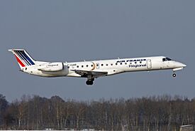 Embraer ERJ 145 (Regional) (4362428825).jpg