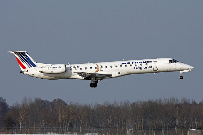 Embraer ERJ 145 (Regional) (4362428825)
