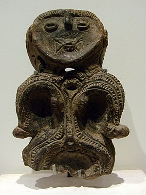 Archivo:Figurine Dogu Jomon Musée Guimet 70608 2