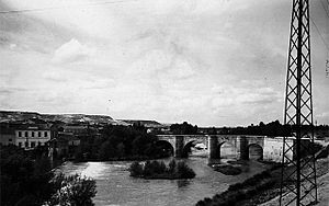 Archivo:Fundación Joaquín Díaz - Puente sobre el Río Duero - Quintanilla de Onésimo (Valladolid)