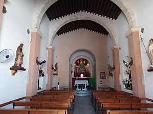 Archivo:Interior iglesia del Cabo
