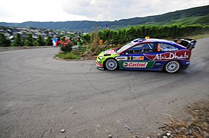 Archivo:Mikko Hirvonen - 2008 Rallye Deutschland 4