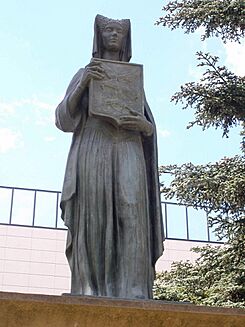 Monumento a Marguerite de l'Aigle, reina de Navarra, en Corella 02.jpg