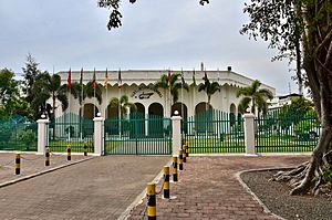 Archivo:National Parliament building, Dili, 2018 (01)