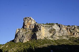 Archivo:Piedra de la Ila de Huertapelayo