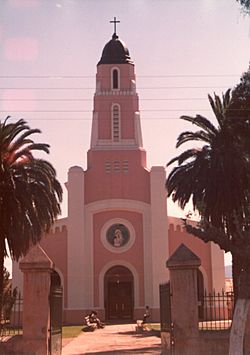 Archivo:Santuario de Santa Rosa de Pelequén (1980) - panoramio