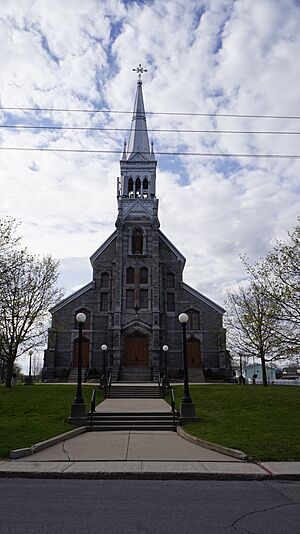 Archivo:St. Finnan Basilica - Alexandria, ON