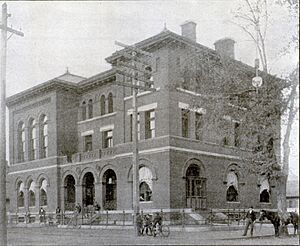 Archivo:United States Court House and Post Office (Monroe, Louisiana, 1892) circa 1901