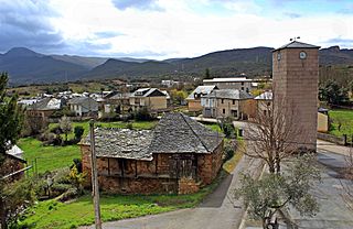 Vista de Carucedo desde la Iglesia.jpg