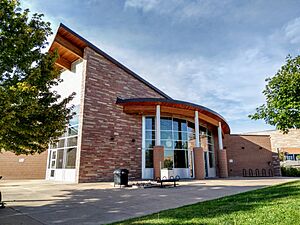 Archivo:Westminster Public Library Irving St Branch 1